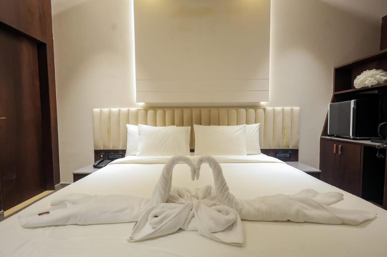 Hotel Midas Inn Mathura Exterior photo