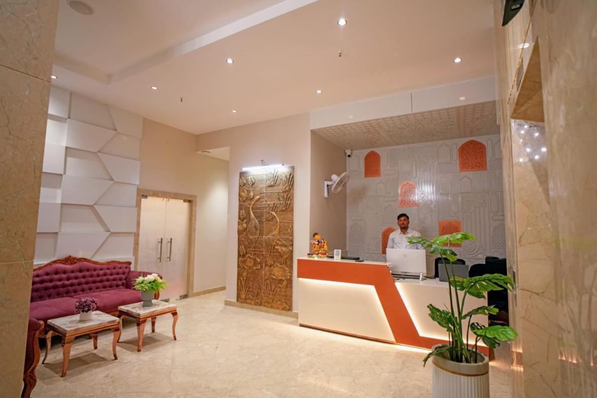 Hotel Midas Inn Mathura Exterior photo